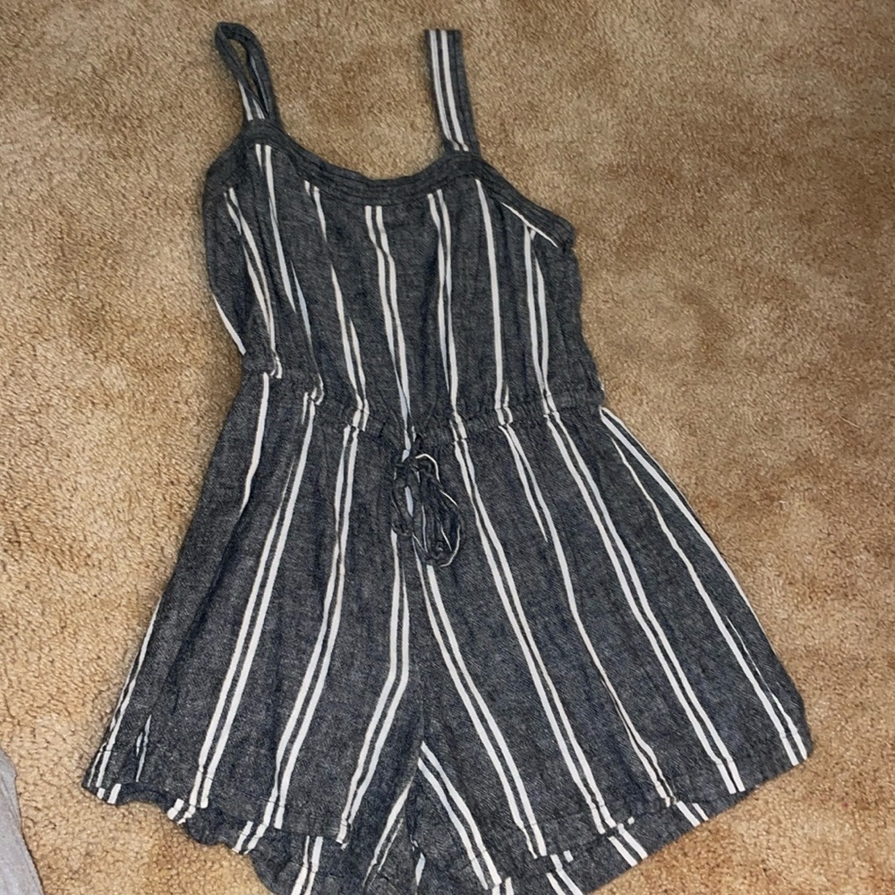 Double Sale- 2 Gap Medium Rompers - image 3